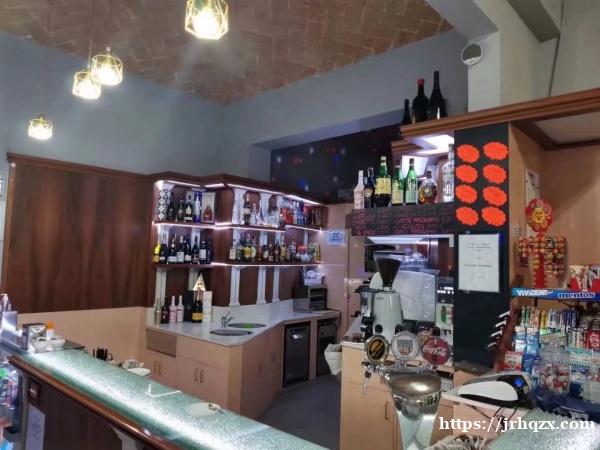 Reggio Emilia 周边城市(1946年)历史老酒吧转让 Reggio Emilia 周边城市(1946年)历史老酒吧转让