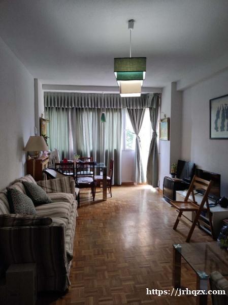 9号线Herrera Oria/ 7号线Av de la Ilustración地铁站 __-女生大 9号线Herrera Oria/ 7号线Av de la Ilustración地铁站 __-女生大