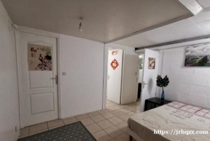 独立套间, 22 平米, 有合同,有 EDF, 家具齐全,近地铁, 93 区