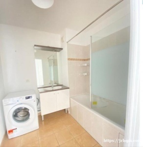 92 省 Issy les moulineaux，15区延长线，安全富足，绿色环保小区的60平米