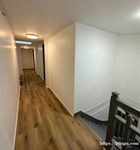 77chelles 火车站出口200米studio房东直租！每套都是独立的电表，厨房和卫生间