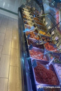 外省离巴黎1小时车中餐外卖转让，在商场里面，无竟争，独家生意