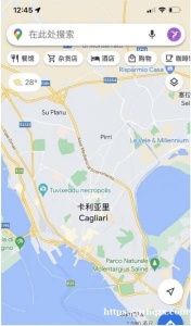 店铺转让，rinascente旁边的火车站，位于撒丁岛首府 cagliari 的主干道，繁华地段