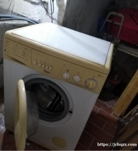 洗衣机出售60欧 在四路地铁Guinardo 圣保罗医院附近 665029680