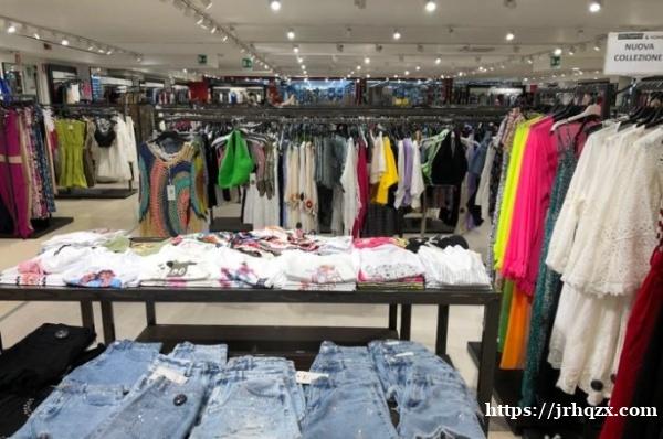 pisa pontedera 大型服装店诚招男百货，女副卡或者主卡，需有身份，略懂意大利语。