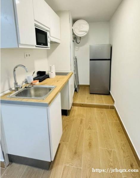 Carpetana 4套全新单身公寓首次出租!即日起租。离地铁口400米,走路5分钟 Carpetana 4套全新单身公寓首次出租!即日起租。离地铁口400米,走路5分钟