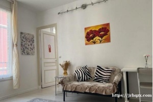 短租小巴黎14区29平米一室一厅短租一个月.法国的2楼，离地铁2分钟13号线plaisance