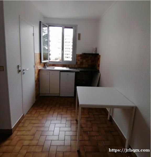 92省,Vanves(92170) (ID:191329) 26平的 公寓,1室1厅 有家具 92省,Vanves(92170) (ID:191329) 26平的 公寓,1室1厅 有家具