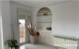 马德里仓库区Fuenlabrada930欧3室2卫整租930欧，3室2卫，120平米，7楼朝外有电梯