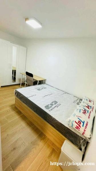 6号线Carpetana地铁站 __- 4套全新单身公寓+空调暖气出租 __-- 即日起租。离地铁口 6号线Carpetana地铁站 __- 4套全新单身公寓+空调暖气出租 __-- 即日起租。离地铁口