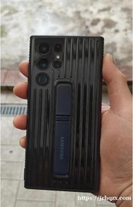 samsung s22u黑色（12＋256）盒子配件都在 外送一个无线原装充电器 官方在保