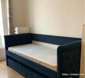 18区独立单房出租， 有日常生活家居，Wi-Fi… 交通方便，12号地铁，31路，60路，95路公共