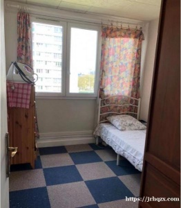 94省vitry sur seine 单间出租 要女生。不吸烟[hrjSplit]包水电和网络