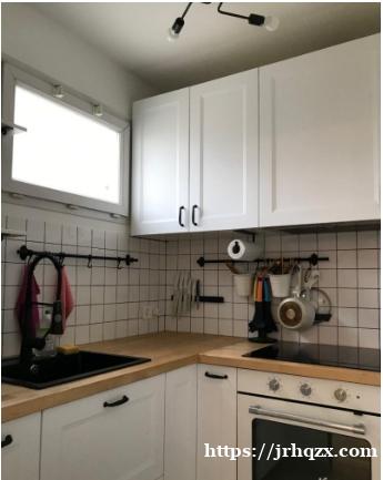 92省邻近La Defense 28平Studio 2023年12月起租,家具电器齐,无中介 92省邻近La Defense 28平Studio 2023年12月起租,家具电器齐,无中介