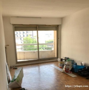 巴黎19区房子出租，2房一小厅全48平米，另有大阳台，5楼带电梯有车房有Cave. 租金1600€/