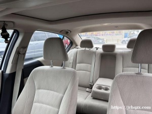 2015 Honda Accrod女生用车 里程4万5 ，有意私聊 联系电话