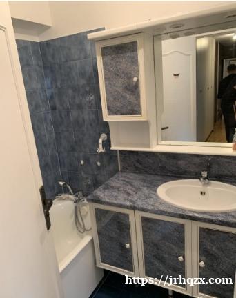 Puteaux 富人区 近ladefense 仅限女生 1房 600欧政府重点开发区附近都是新房 Puteaux 富人区 近ladefense 仅限女生 1房 600欧政府重点开发区附近都是新房