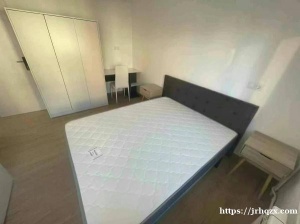 【中介费对半】 马德里北部CBD精装单身公寓出租（近IE商学院 马自治 马欧洲）  10号线Bego