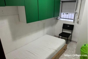 单人床 无中介一楼电梯 房租230包水电网。步行Plaza Eliptica地铁口 3分钟。