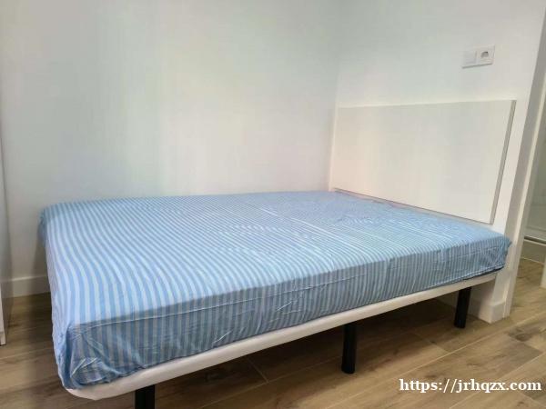 【特价】马德里北部CBD精装单身公寓出租(近IE商学院 马自治 马欧洲) 10号线Begona地铁 【特价】马德里北部CBD精装单身公寓出租(近IE商学院 马自治 马欧洲) 10号线Begona地铁