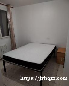 93区拉古耐负有双人间出租，地铁口走路五六分钟左右可随时入住，无工作勿扰。
