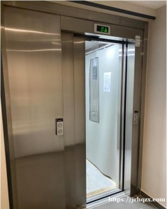 房间出租7号蓝线底站villejuif 走路4分钟，500欧限女的房间宽敞明亮，冬天暖和。押2付1。