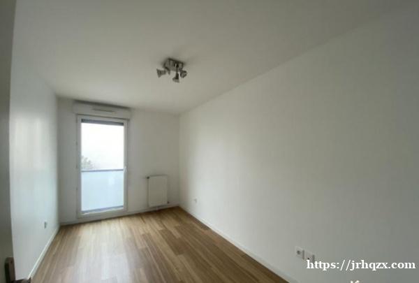 93省 12号线 Mairie d’aubervilliers 92平温馨3房1厅 1590欧 93省 12号线 Mairie d’aubervilliers 92平温馨3房1厅 1590欧