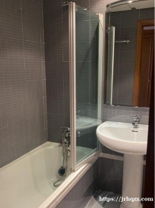 八月起租 一号线 四号线 富人区 安静 安全 水电网全包 欢迎干净人士及留学生咨询入住！