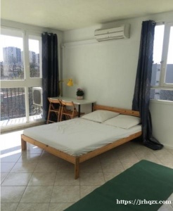 单间分租，近Créteil-Préfecture地铁口3分钟，拎包入住，全新家具，房东直租，无中介费