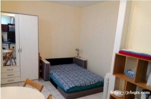 短租高尚区新装25m2 独立STUDIO,临70m2院子，位于Nogent sur marne