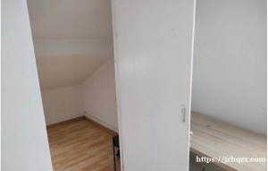 La courneuve单间出租，交通方便，临近主街，上下班安全，离7号线终点站步行6分钟