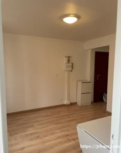 94区 SAINT MAUR CRETEIL RER A 和TVM 到 Creteil 走路5分钟