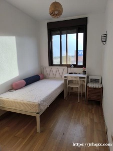 madrid orcasita C5 小火车站附近有单间出租