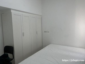 马德里Tetuán北部｜七号线Franco Rodríguez站旁 单身公寓出租 (独立卫生间和厨房