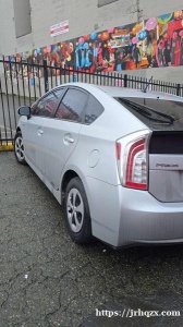 2014丰田普锐斯银灰色 十八万六英里 售价七千元 贝尔维优