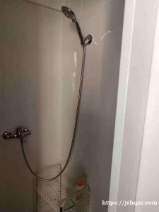 6号线Usera好房出租高级单身公寓+冷暖空调出租