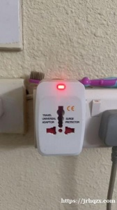 麦加求购一个  这种的转换插头