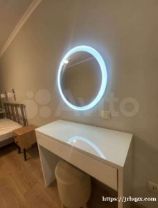 转租：普里莫两居中其中一间，三月底四月初可住。米香阁对面，距离普里莫地铁站步行八分钟，师大音乐系步行