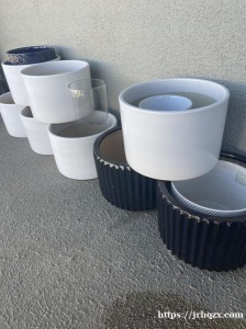 全新瓷大花盆，直径25cm $10/个，$5-30刀，搬家最后几天捡漏了，Arcadia自取