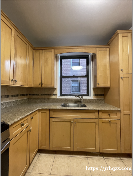 纽约皇后区Elmhurst公寓楼两室一厅$2600/月 纽约皇后区Elmhurst公寓楼两室一厅$2600/月