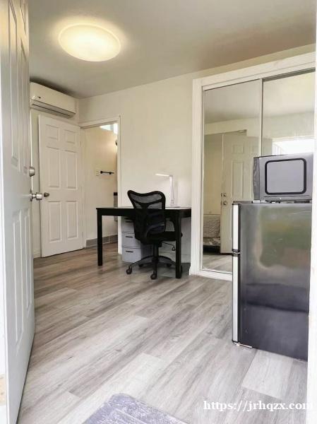 Chino市中心独立出入,独立卫浴(卫浴在卧室内)套房出租,这是新加建的ADU,$999/月 Chino市中心独立出入,独立卫浴(卫浴在卧室内)套房出租,这是新加建的ADU,$999/月