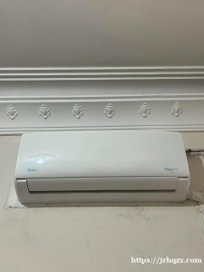 7区出一个美的空调 1.5p 制冷 95新 使用过2个月不到 。