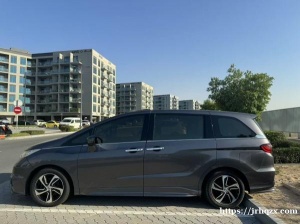 出二手商务车，自家用车，2018年奥德赛，GCC高配版 里程19.5万公里，无事故，车况良好，无任何