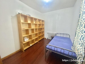 法拉盛独立屋近金城发2房1浴出租水电气全包租金$2500 1个月