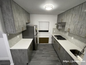 一房一卫出租二楼