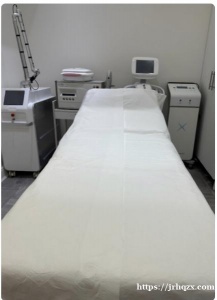 美容皮肤和护理 （ hydro facial and body cellulite treatment) 的