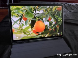 出一个三星平板，三星Galaxy Tab S7FE Samsung，山茶青色128gb，成色很新