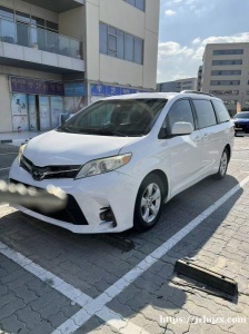 出自用赛纳汽车一辆