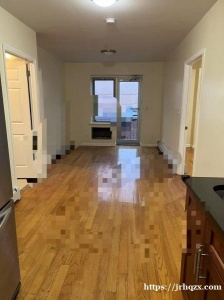 新租北方大道近缅街Linden pl ，近PS214小学，韩国超市、华人超市，电梯，两大房两全浴，朝南，有阳台，$2600。✅室内车位$200，即可入住。✅可宠