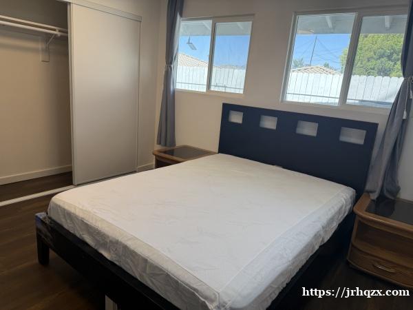 一厅一房一厨一浴、独立进出、子母房整体出租 一厅一房一厨一浴、独立进出、子母房整体出租